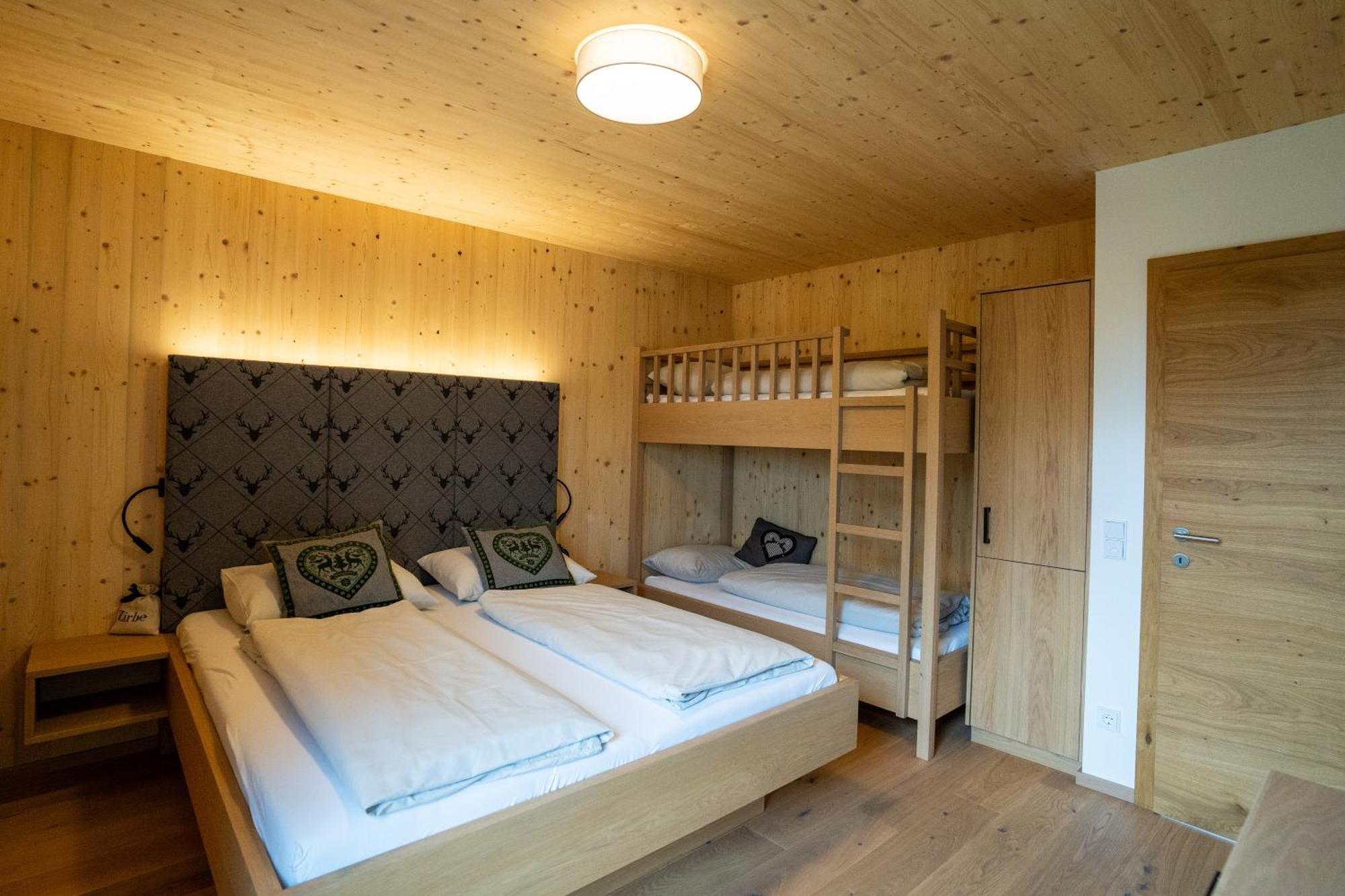 Holzhaus "Zum Schwarz'N" Daire Aurach am Hongar Dış mekan fotoğraf